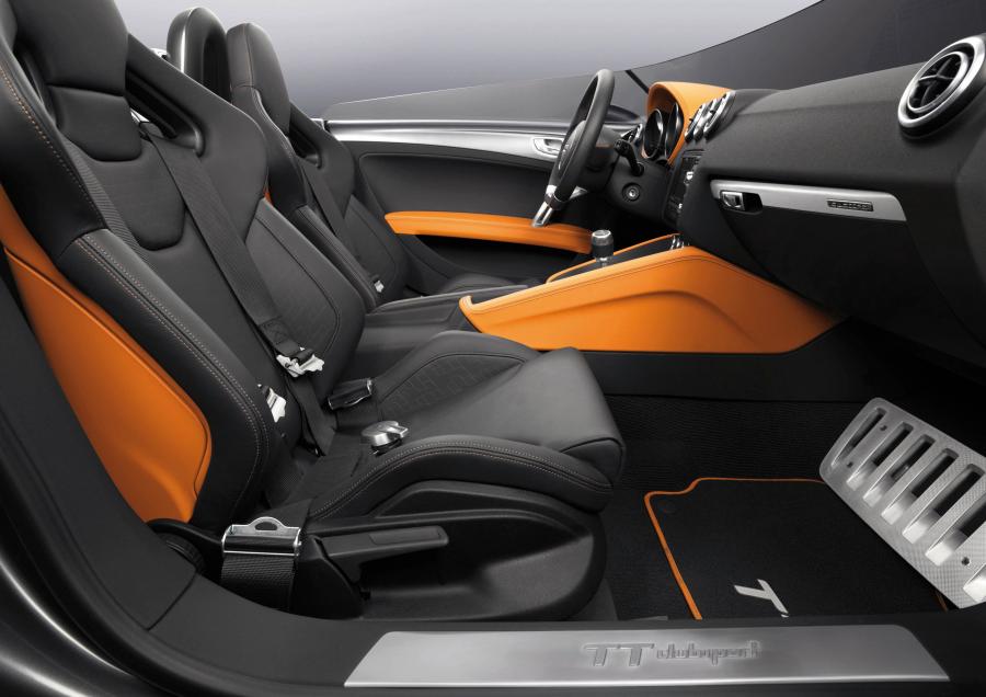 Интерьер Audi TT Clubsport Quattro Concept (8J) 2007 года  (фото 10 из 22)